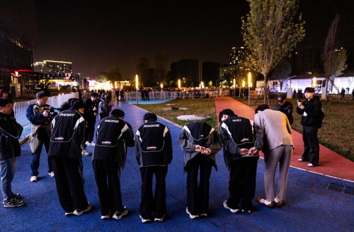 iG发文:25極结束了,可能就像SMK所说,遗憾是伴随人生始终