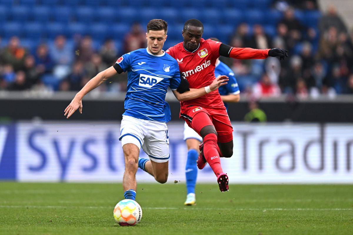 德甲抢分大战！霍芬海姆主场掀攻势狂潮，奥格斯堡保级火种能否延续？